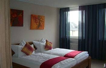 Art Inn Dinslaken0
