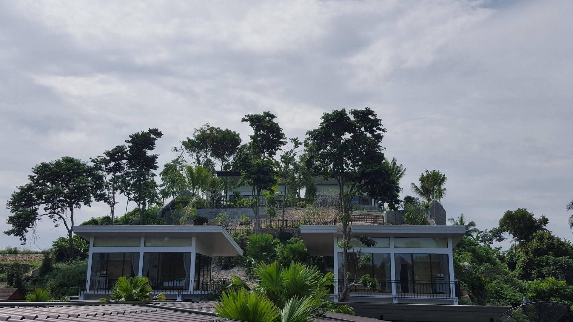 Jasmine resort and spa0