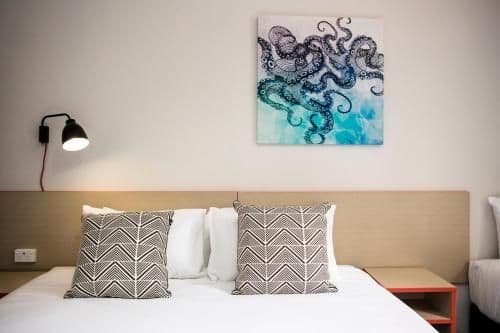 Family Room with Shared Bathroom and Free Welcome Drinks For Two Guests