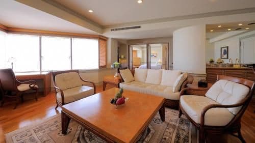 Penthouse Suite with Lounge Access - Non Smoking