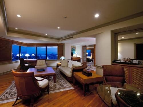 Penthouse Suite with Lounge Access - Non Smoking