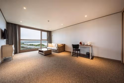 One-Bedroom Suite