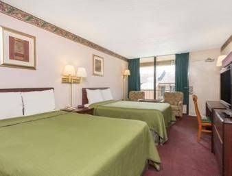 Knights Inn Roanoke0