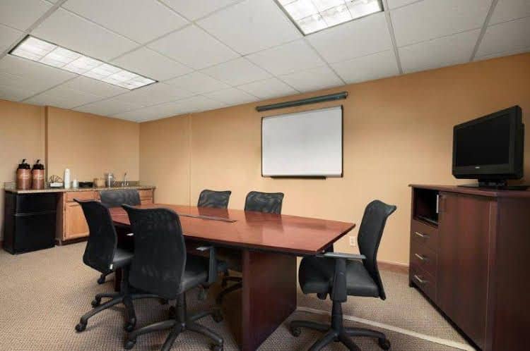Days Inn and Suites Kansas City South Days Inn and Suites Kansas City South