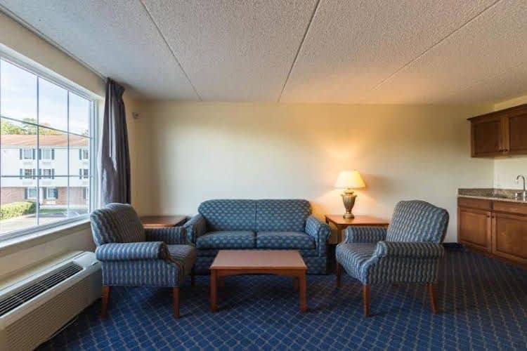 Quality Inn and Suites Quality Inn and Suites