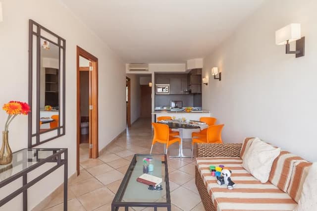APARTMENT CAPACITY 6 TWO BEDROOMS