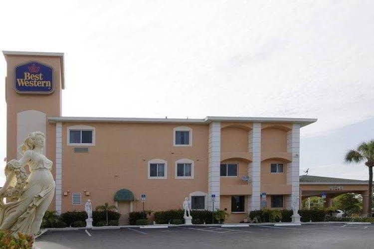 Days Inn and Suites Bonita Springs North Naples Days Inn and Suites Bonita Springs North Naples