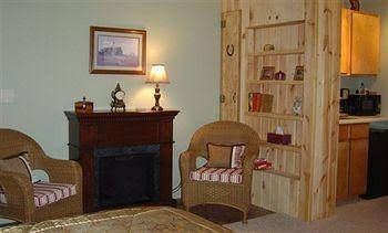 Lytle Creek Inn Bed and Breakfast0