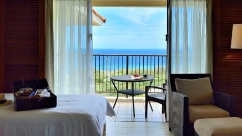 Luxury Room with Lounge Access (Over 16 years old only) - Smoking