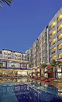 Mercure Pontianak2