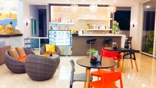 โรงแรมวารีนา พาเลซ (Vareena Palace Hotel)4