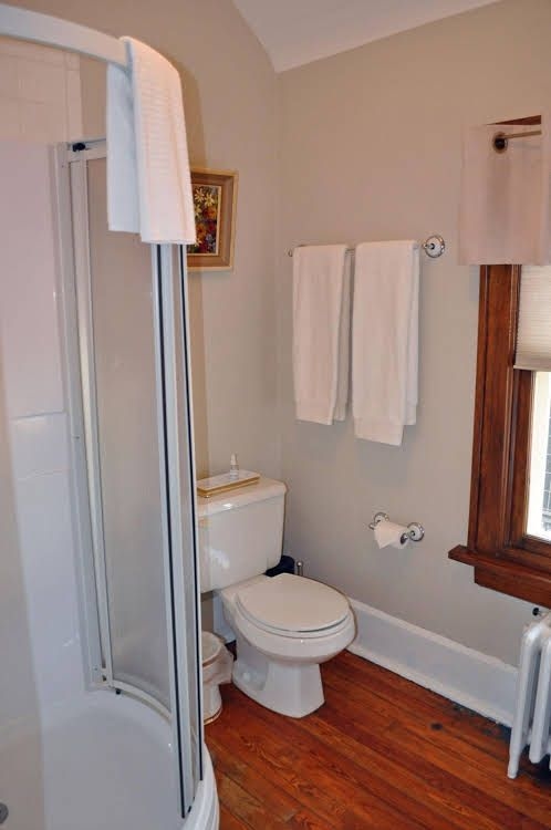 Greystone Manor Bed and Breakfast0