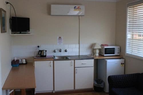 Deluxe Two-Bedroom Apartment - Pet Friendly