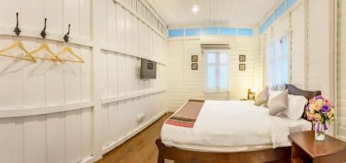 Double Room with Shared Bathroom