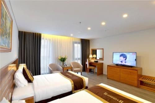 Large Double or Twin Room