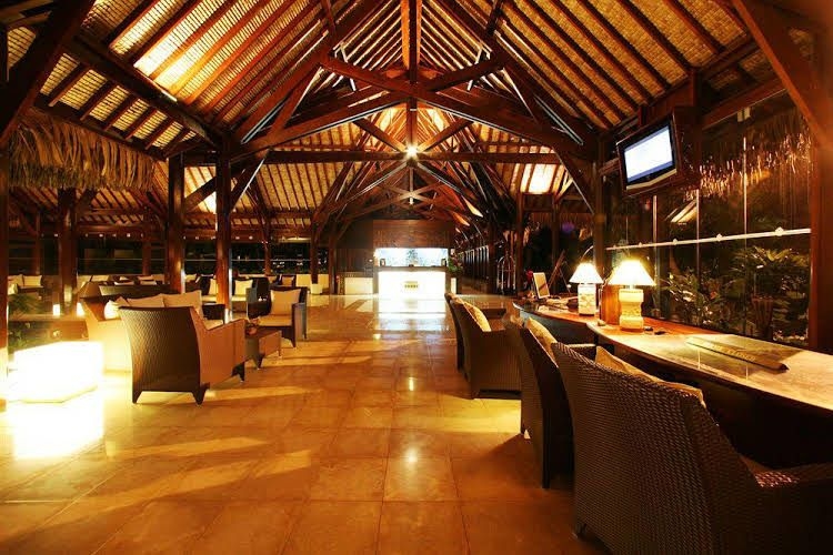 Manava Beach Resort and Spa0