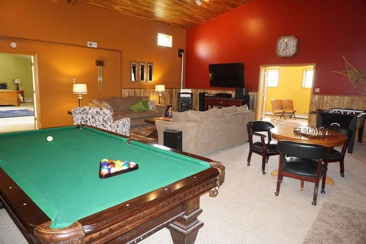Fairbanks Moose Manor Bed and Breakfast0