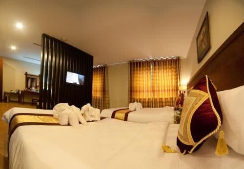 Deluxe Double or Twin Room with City View