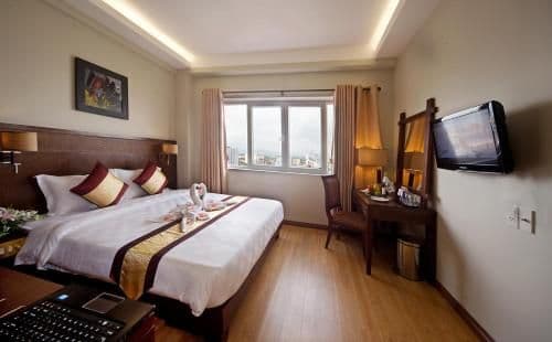 Deluxe Double or Twin Room with City View
