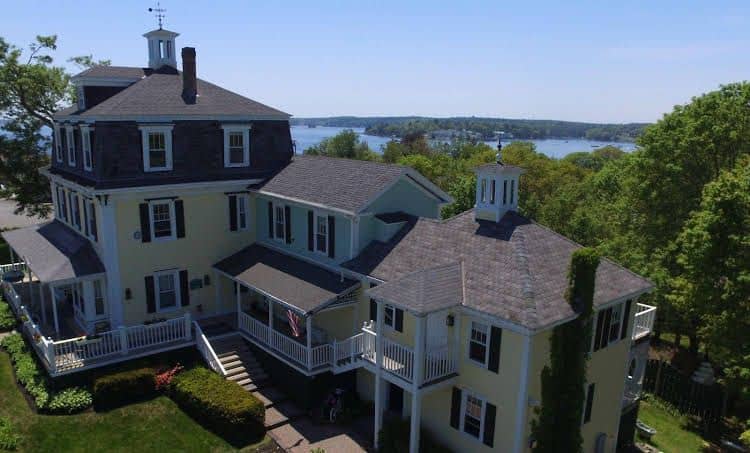 Harbor House Inn Harbor House Inn