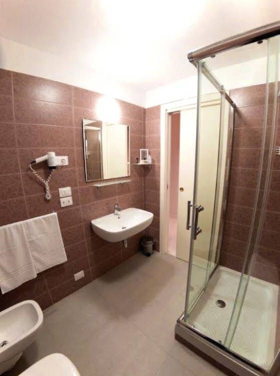 Hotel Cristina0