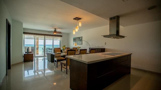 SUITE OCEAN FRONT