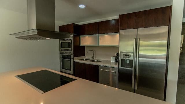 SUITE ONE BEDROOM