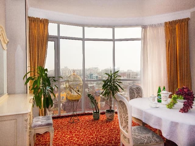 SUITE TWO BEDROOMS
