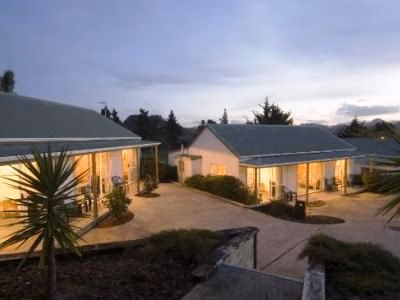 ปัวอานูอิปิเนสมอเตอร์ล็อต (Pauanui Pines Motor Lodge)2