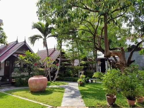 นิวาส อยุธยา (Niwas Ayutthaya)0