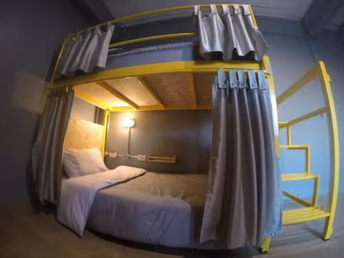 Bunk Bed in 6-Bed Female Dormitory Room