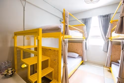 Family Room with Shared Bathroom (6 Bunk Beds)