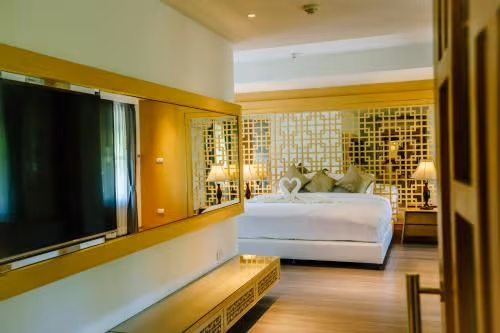 Studio with Spa Bath