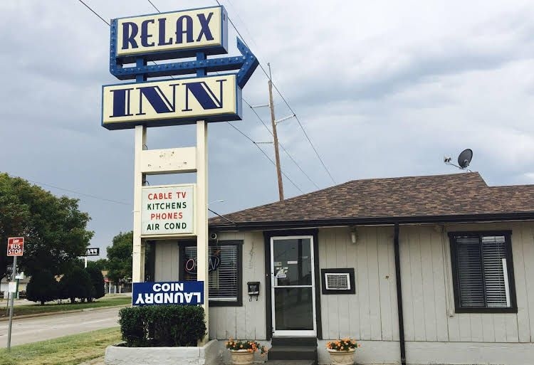 Relax Inn0