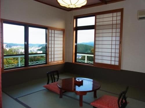 Japanese-Style Room