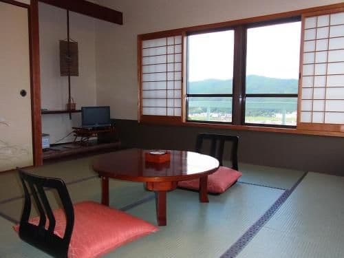 Japanese-Style Room