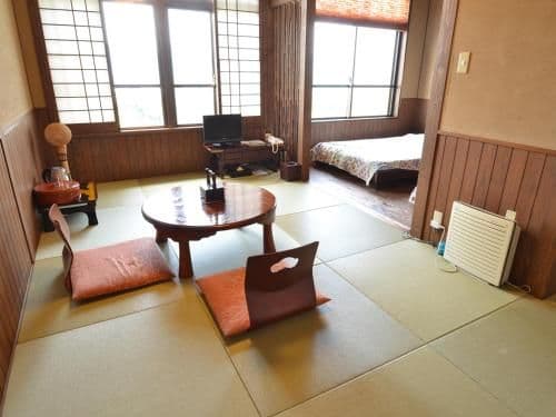 Deluxe Room Selected at Check-In