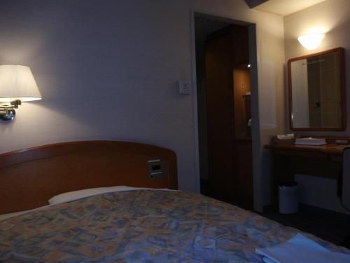 โรงแรมคราวน์ ฮิลส์ โอกายะ (Hotel Crown Hills Okaya)3