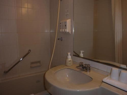 Twin Room - Non-Smoking