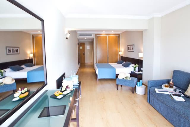 JUNIOR SUITE STANDARD