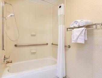 Baymont Inn and Suites East Rome Baymont Inn and Suites East Rome