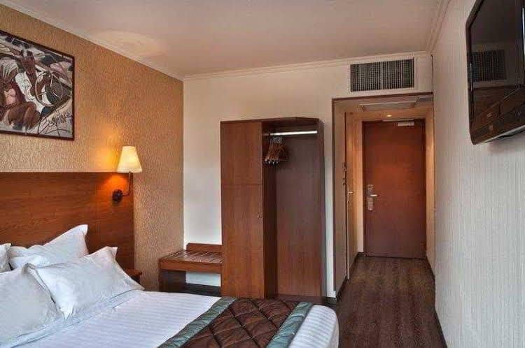 Mercure Paris Malakoff Parc des Expositions Mercure Paris Malakoff Parc des Expositions