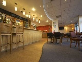 Travelodge Swansea Central1
