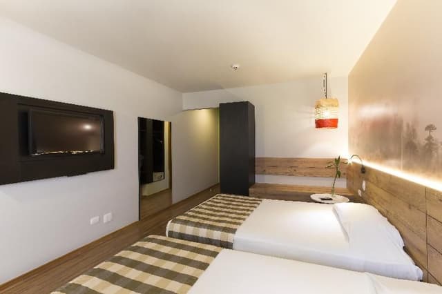 APARTMENT EXECUTIVE