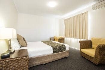 Coral Cay Resort Motor Inn0