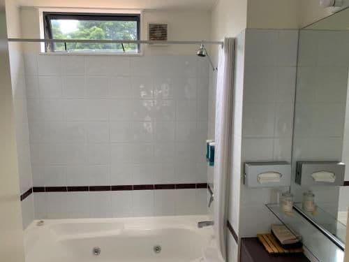 Executive Queen Suite