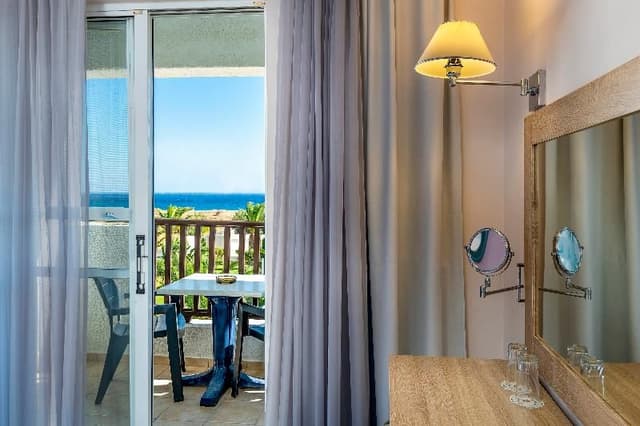 DOUBLE SEA VIEW