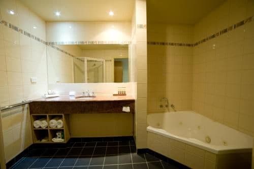 Executive Waterfront Suite