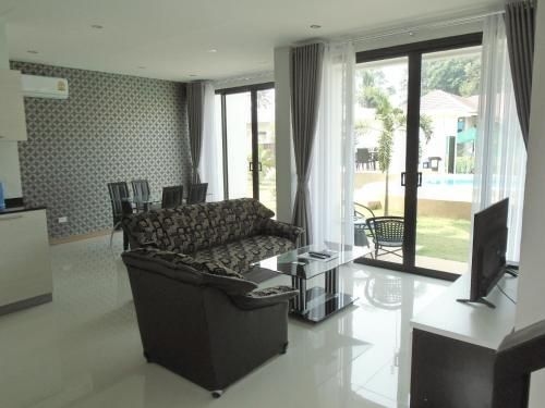 Sunrise Villa Resort4