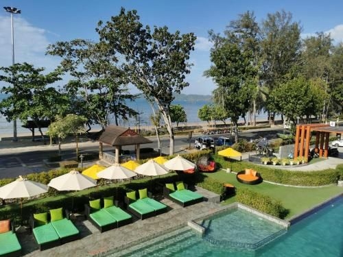 มณีเทล กระบี่ บีชฟรอนต์ (Maneetel Krabi Beachfront)3